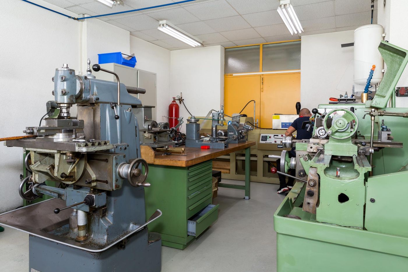 Tours et fraiseuses de l’atelier mécanique